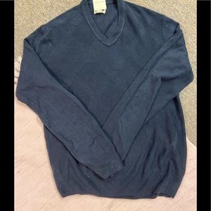 Bnwt Navy blue v neck sweater